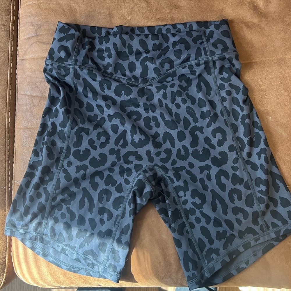 Vitality/Balance Ascend shorts